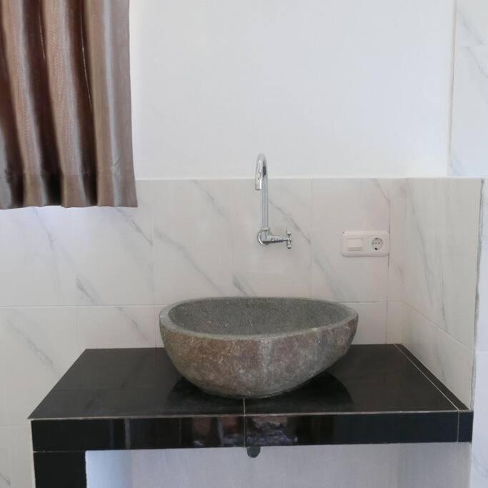 Silir Villa "Your Cozy Home" 马塔兰 外观 照片